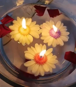 Daisy floral candle Daisy floral candle
